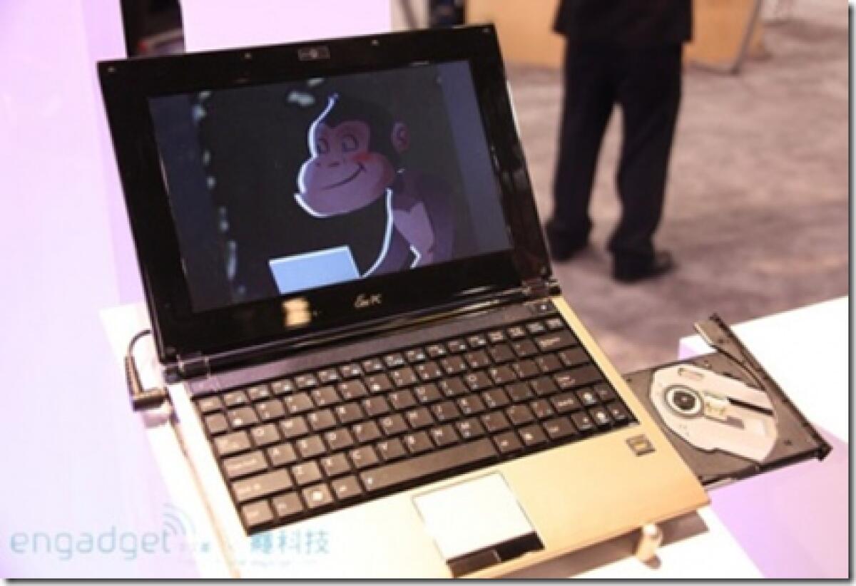 Asus 1004DN: primo netbook con lettore ottico - 