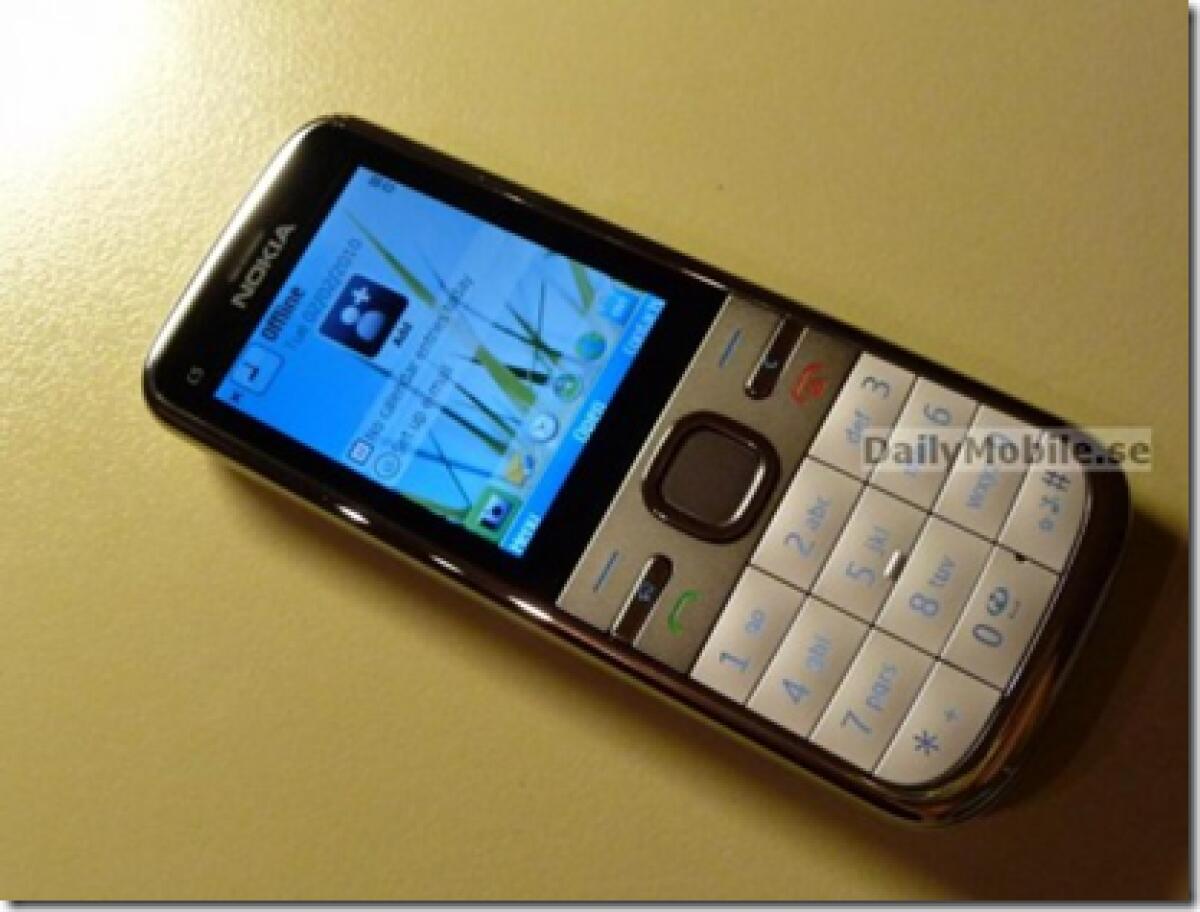 Nokia presenta il nuovo C5: scheda tecnica e foto live - 