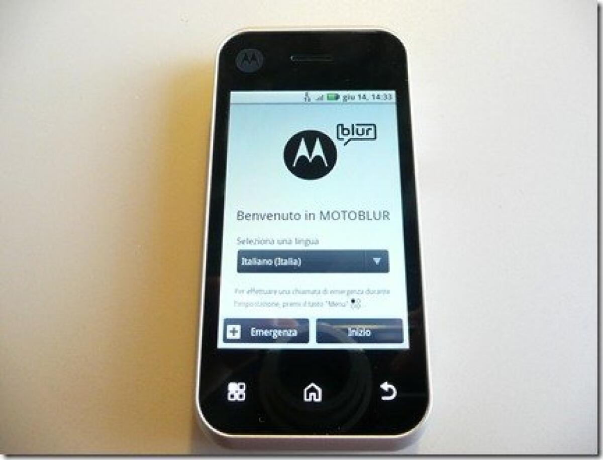 Motorola BackFlip: come scatta le fotografie e gira i video - 
