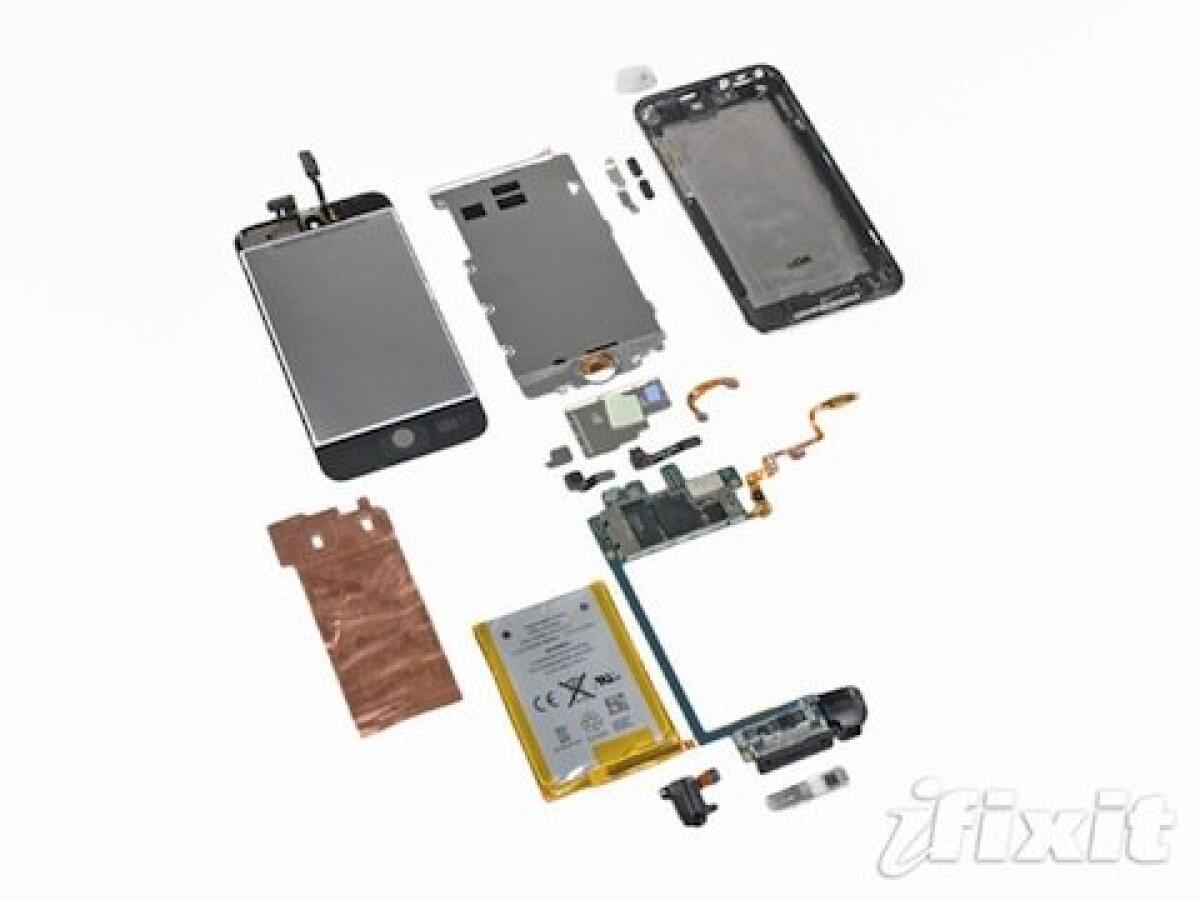 Confronto hardware tra iPhone 4 ed iPod Touch 4 - 