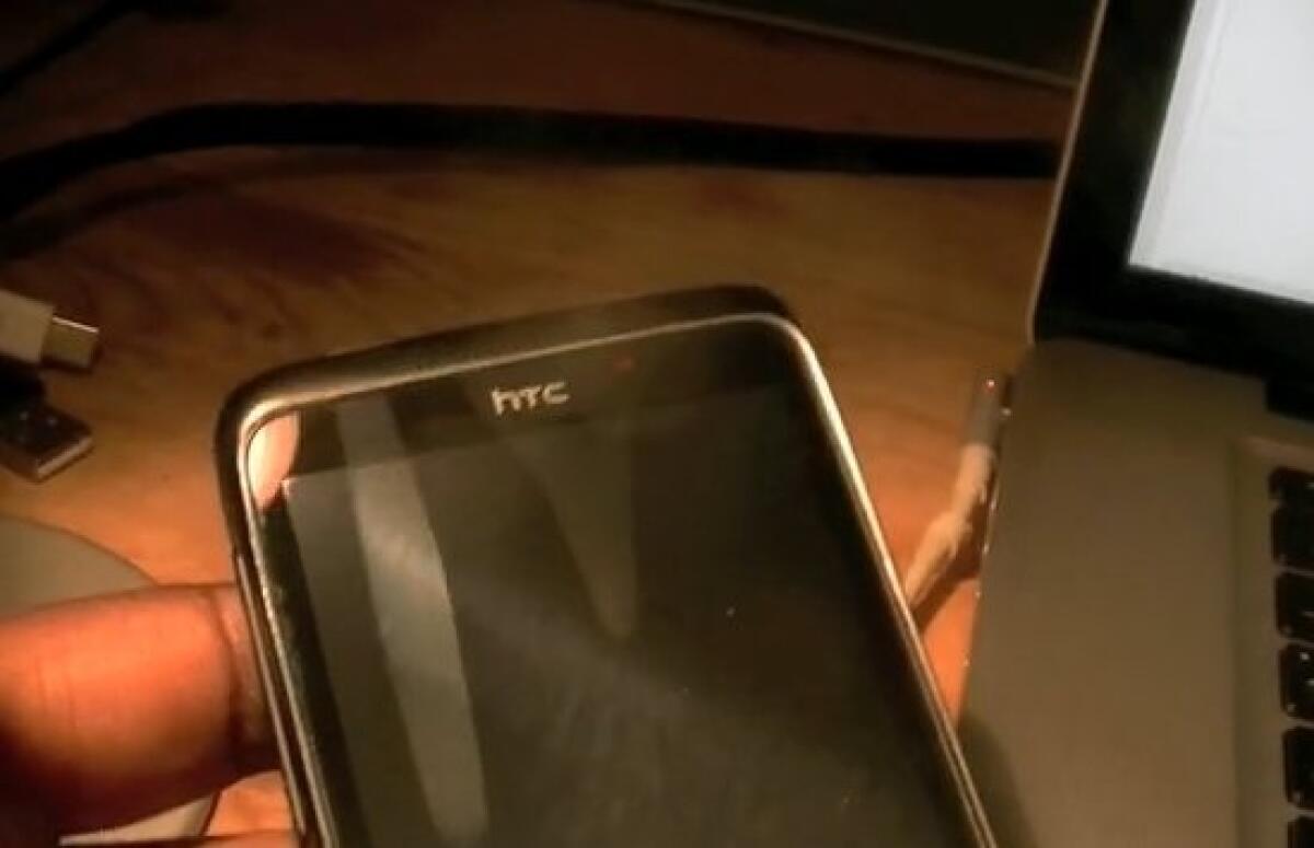 HTC Trophy 7: problemi allo schermo - 