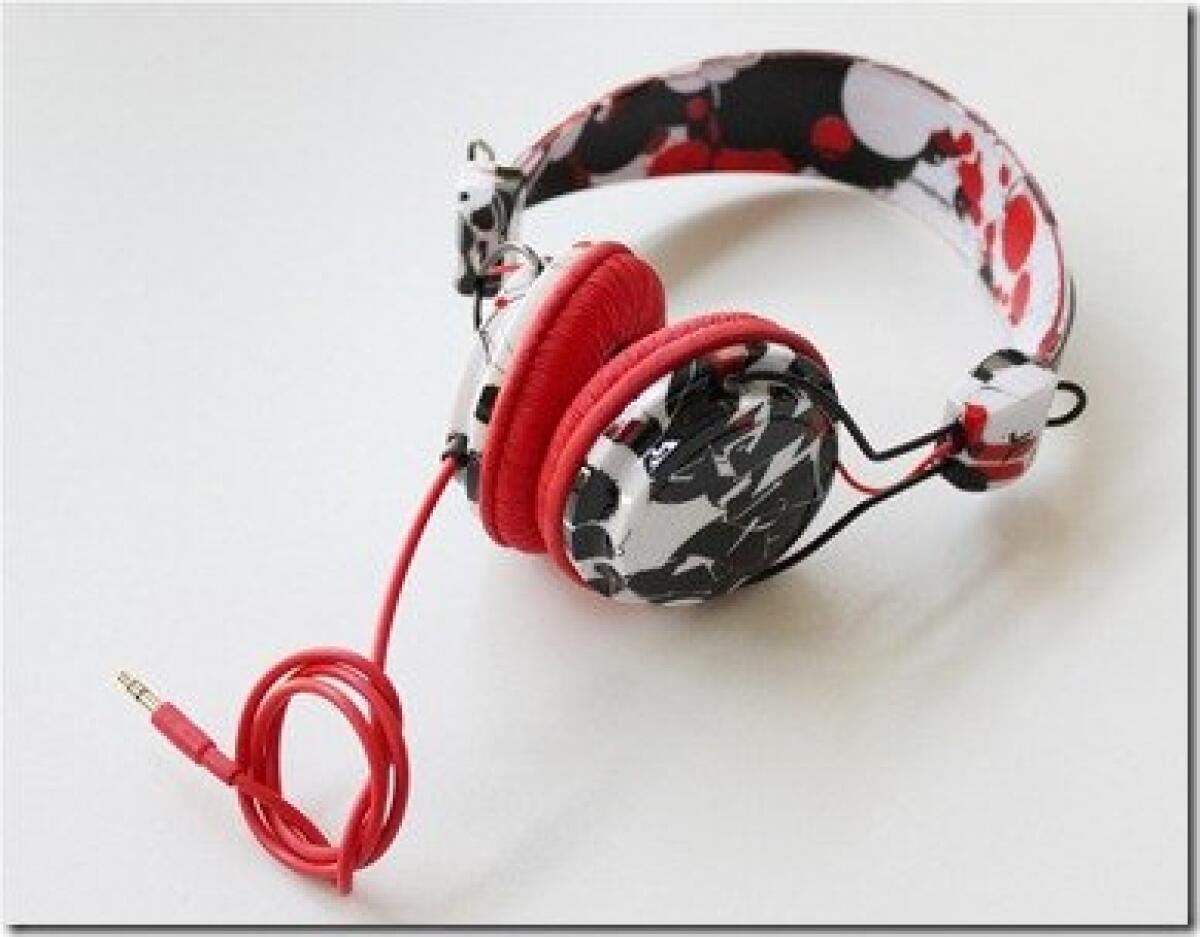 Rae Martini interpreta il design delle Cuffie audio WeSc: …la tecnologia incontra la street culture! - 