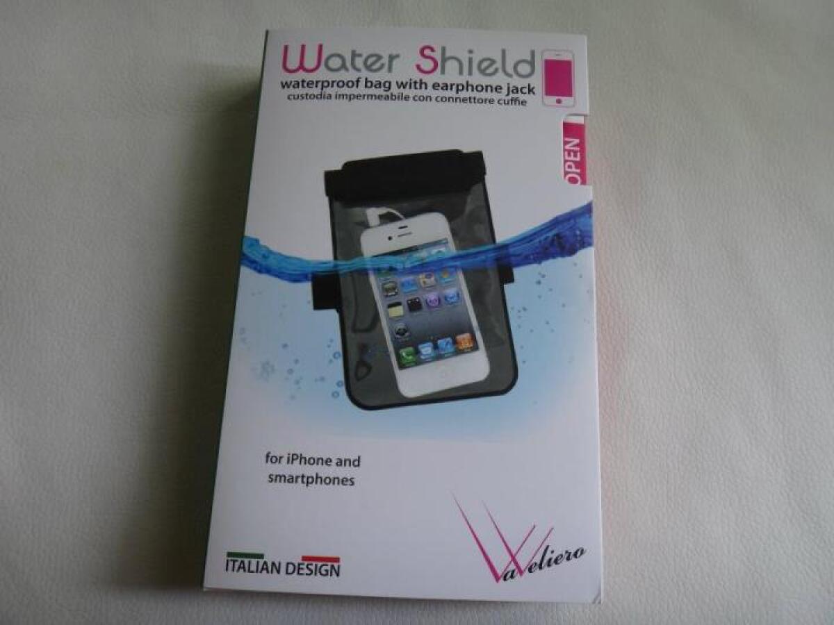 [Contest] Vinci una custodia impermeabile universale per il tuo smartphone - 