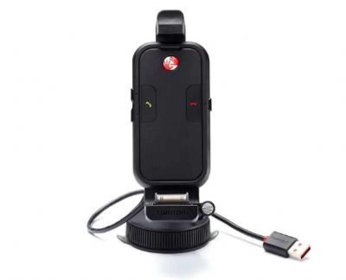 TomTom, nuovo Kit vivavoce auto per iPhone e smartphone Android - 