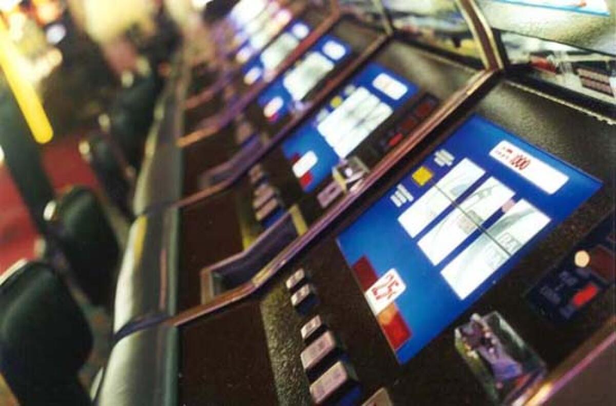 Il videopoker: giocare online previene la dipendenza - 