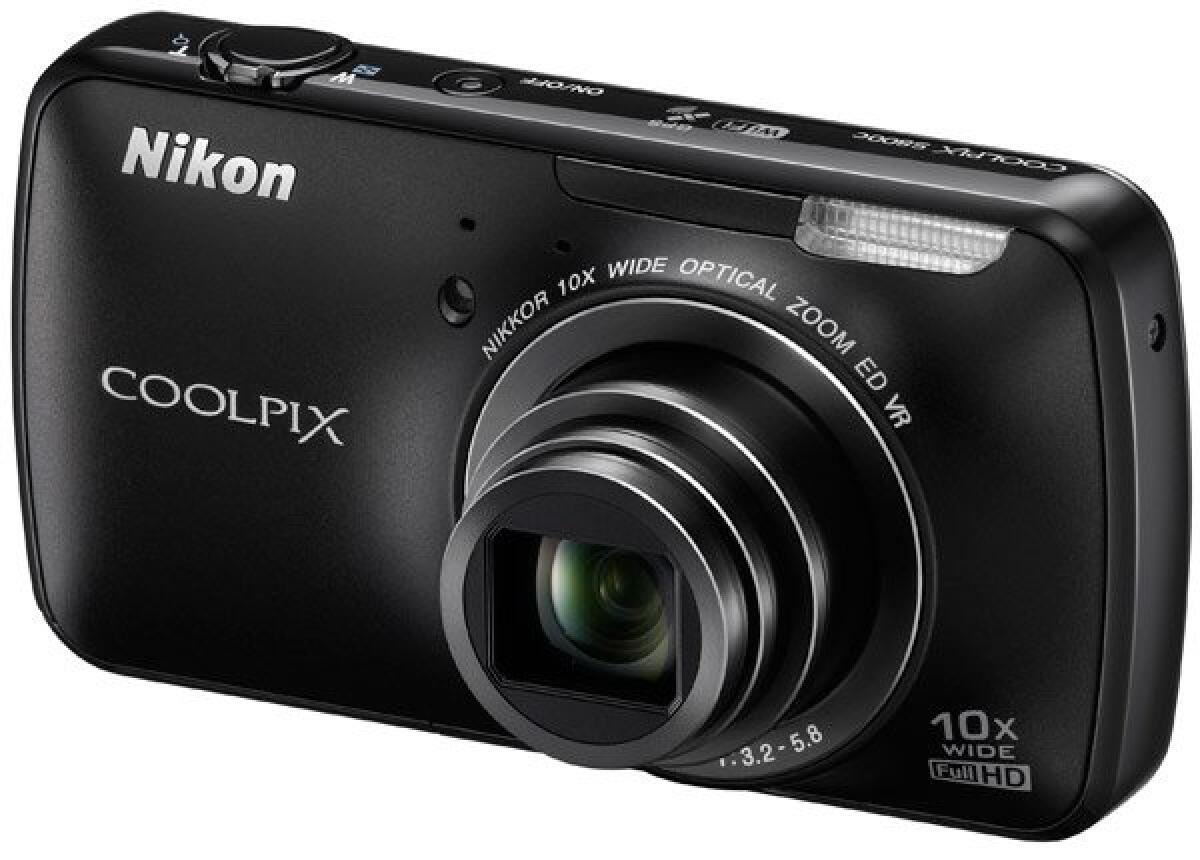 Nikon Coolpix S800c: caratteristiche e prezzo della fotocamera con Android - 