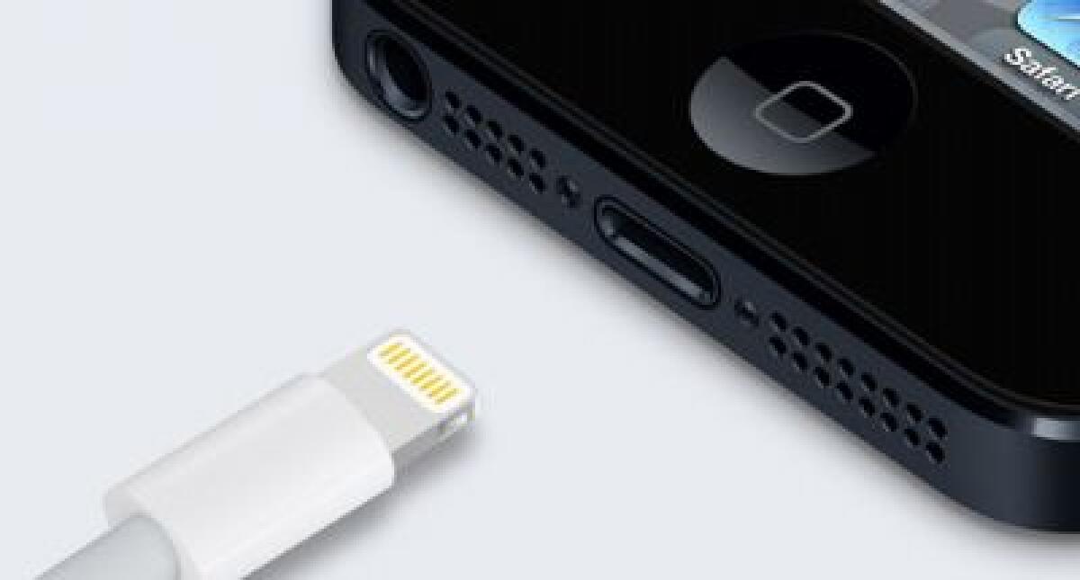 Presto disponibile l'adattatore da Lightning a HDMI e VGA per iPhone 5 - 