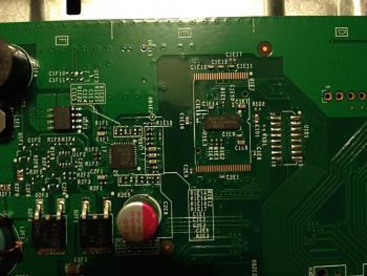 Xbox 360 Corona 4GB (9,6a) finalmente modificabili con RGH (Reset Glitch Hack) - 