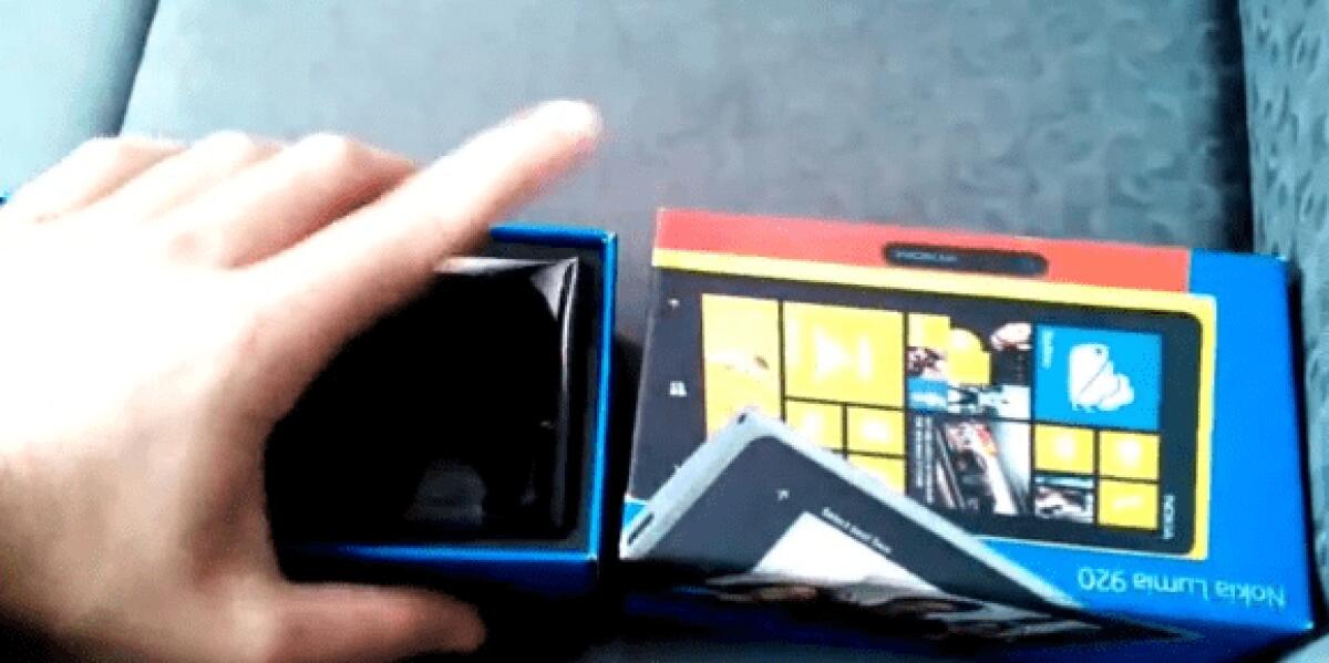 Arriva dal canada il primo Unboxing e la prima Review del nuovo Nokia Lumia 920! Ecco i video! - 