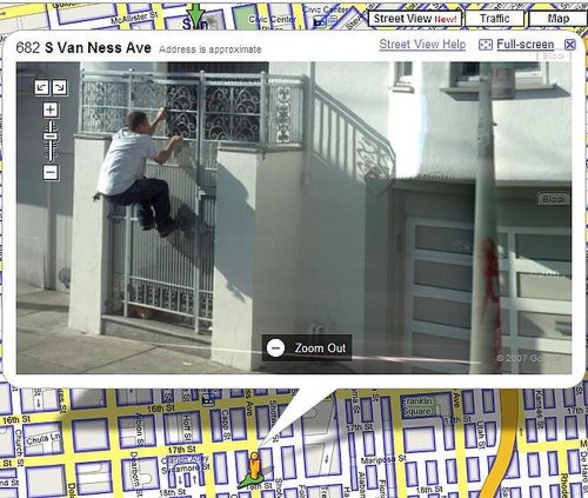 Google Street View: ecco qualche simpatica immagine - 