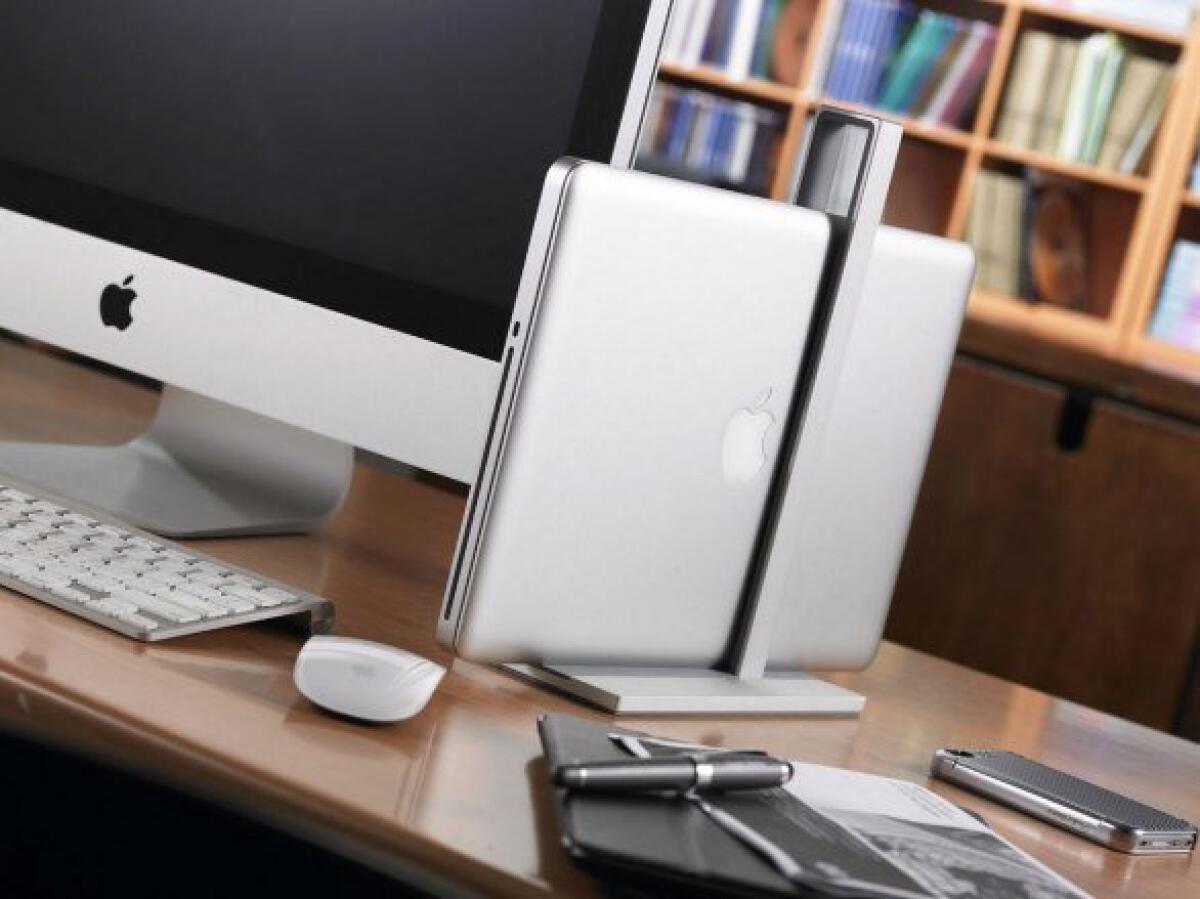 Cooler Master L Stand: un reggi-Mac minimalista in alluminio - 
