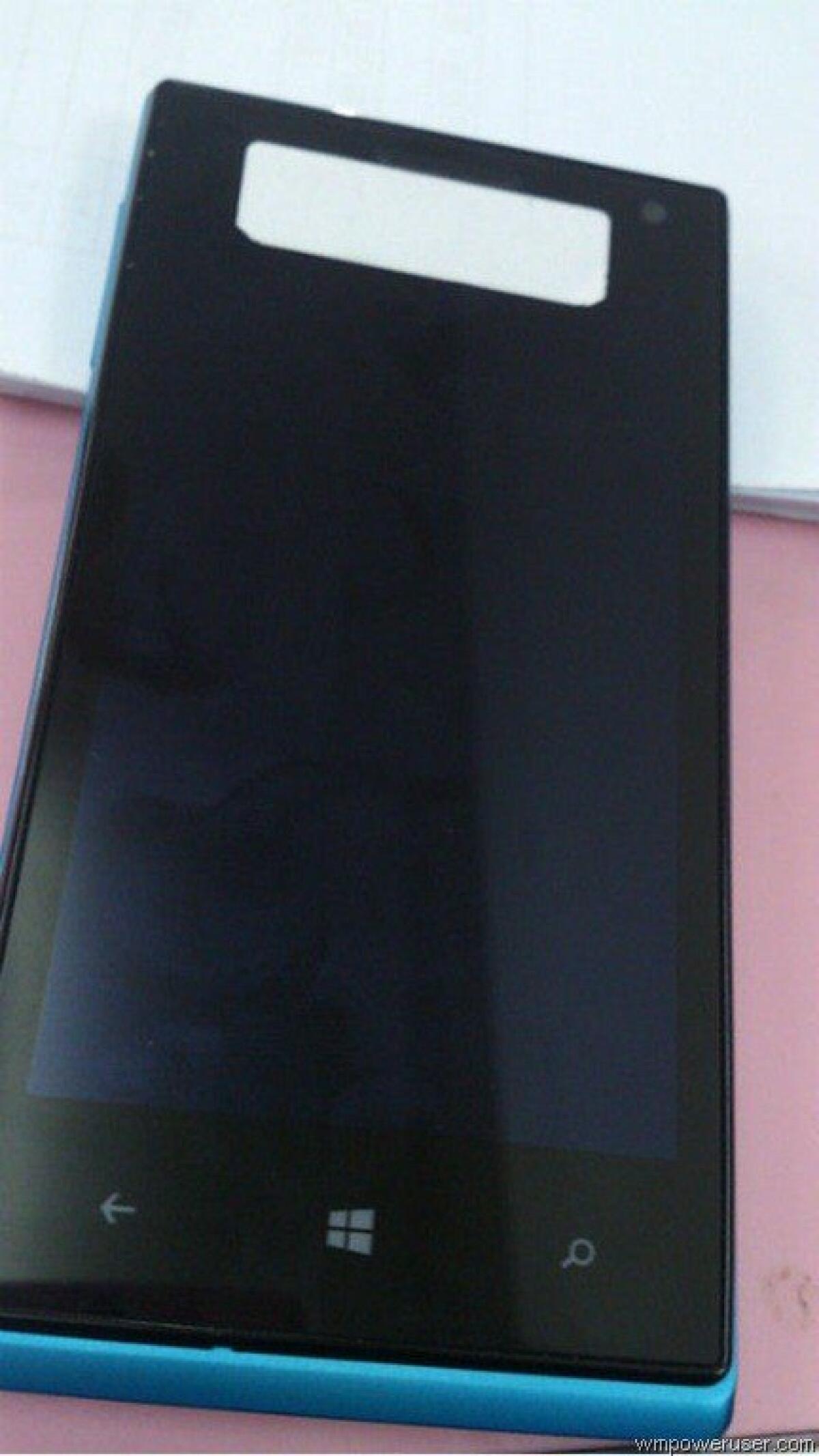 Huawei Ascend W1: ecco le prime foto dello smartphone Windows Phone 8 - 