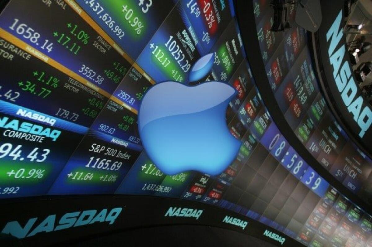 Le azioni Apple continuano a scendere: ora sotto i 600$ - 