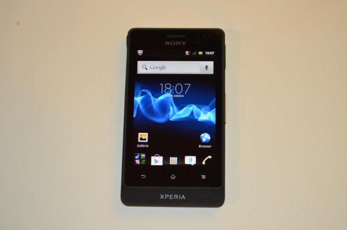 Recensione Sony Xperia Go e VideoRecensione, smartphone Android Waterproof - 