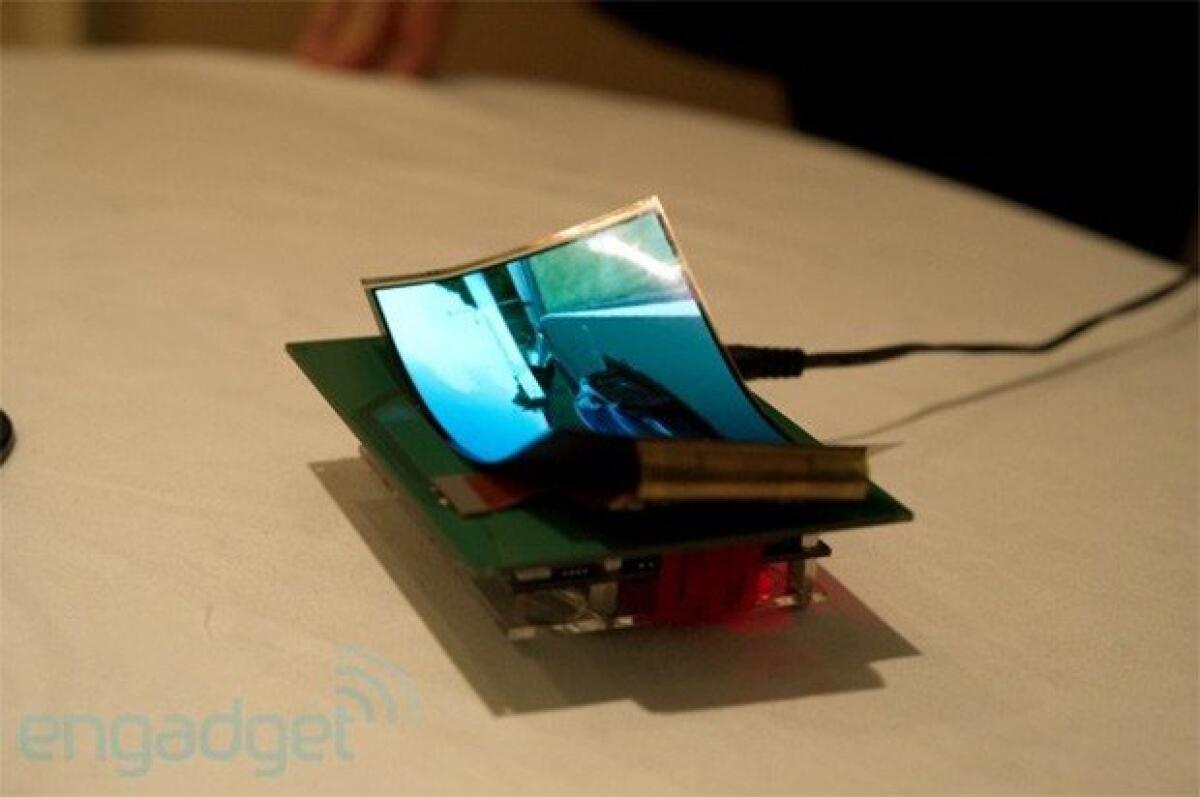 Samsung: al CES 2013 un display da 5.5 pollici flessibile in HD a 720p - 