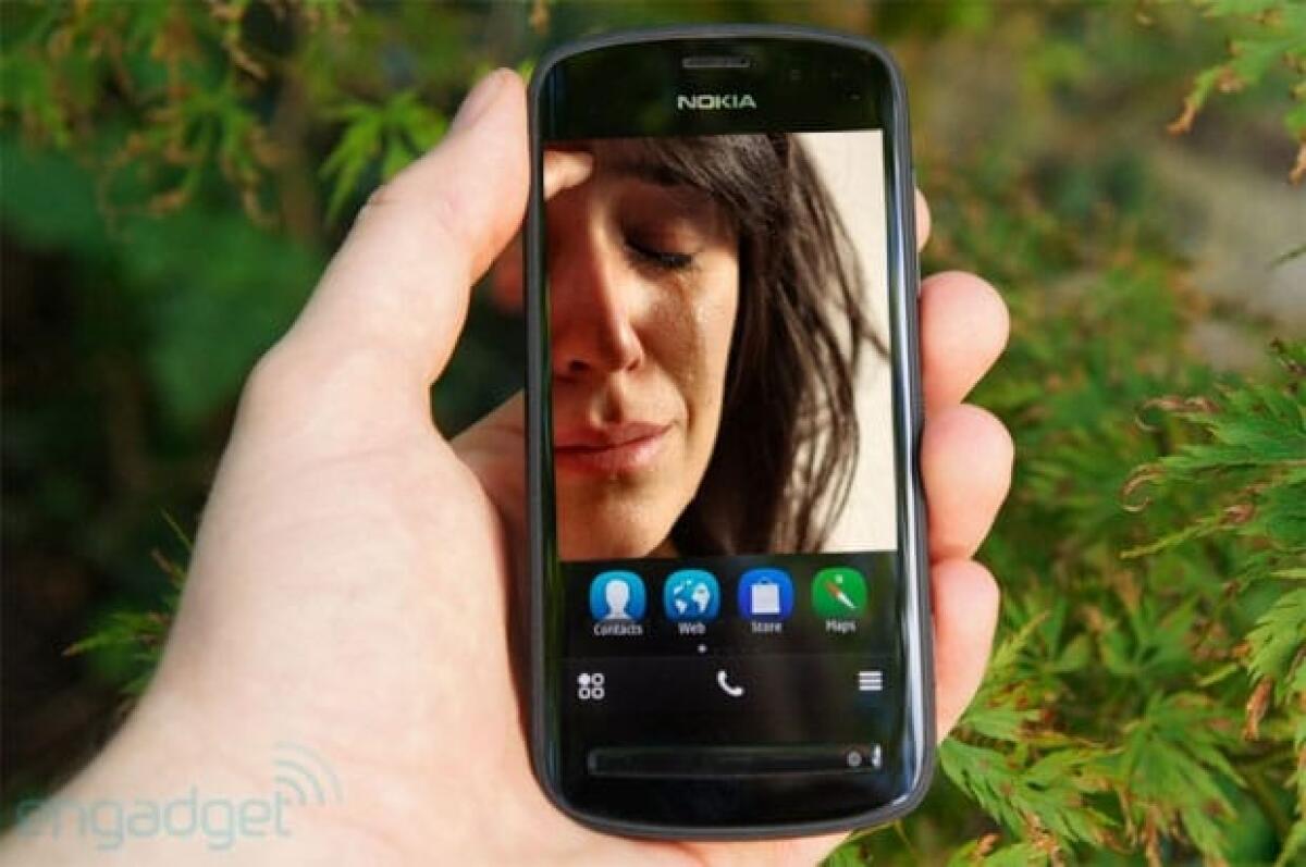 Nokia 808 PureView è ufficialmente l'ultimo smartphone Symbian di Nokia - 