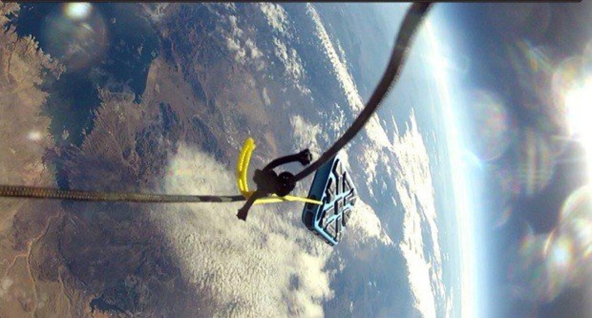 iPhone 5 resisterà a un lancio da 30KM di altezza? - 