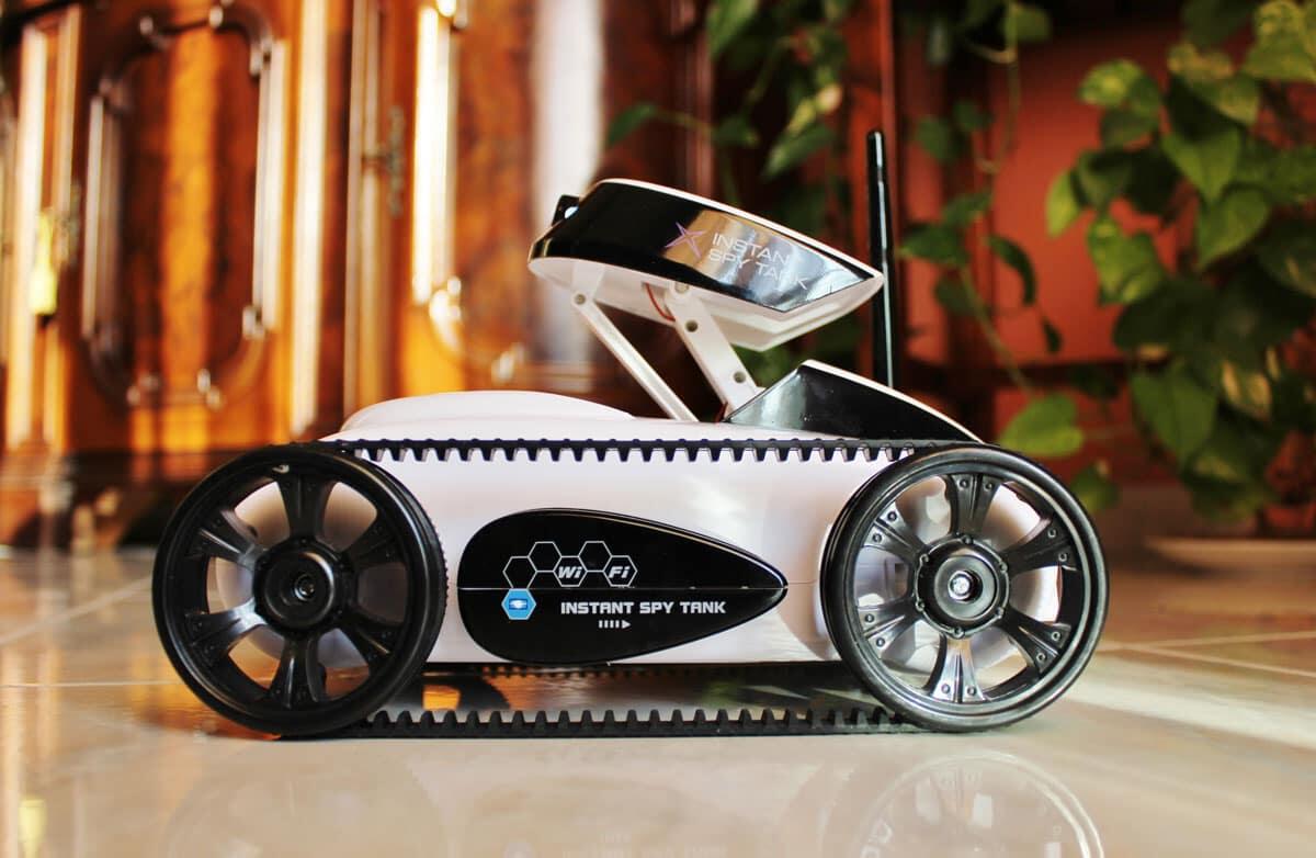 iSpy Tank: Spionaggio fatto in casa a portata di iPhone! - 