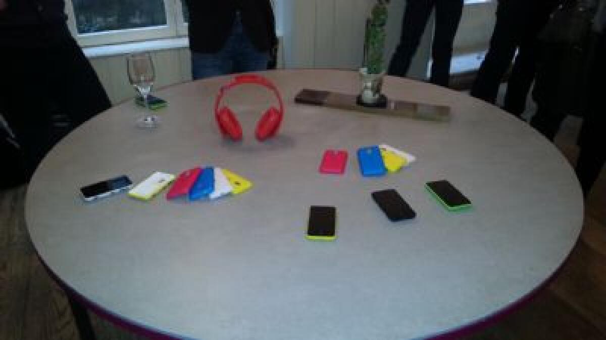 Il nuovo Nokia Lumia 620 dal 18 Febbraio a 249 euro: foto e scheda tecnica - 