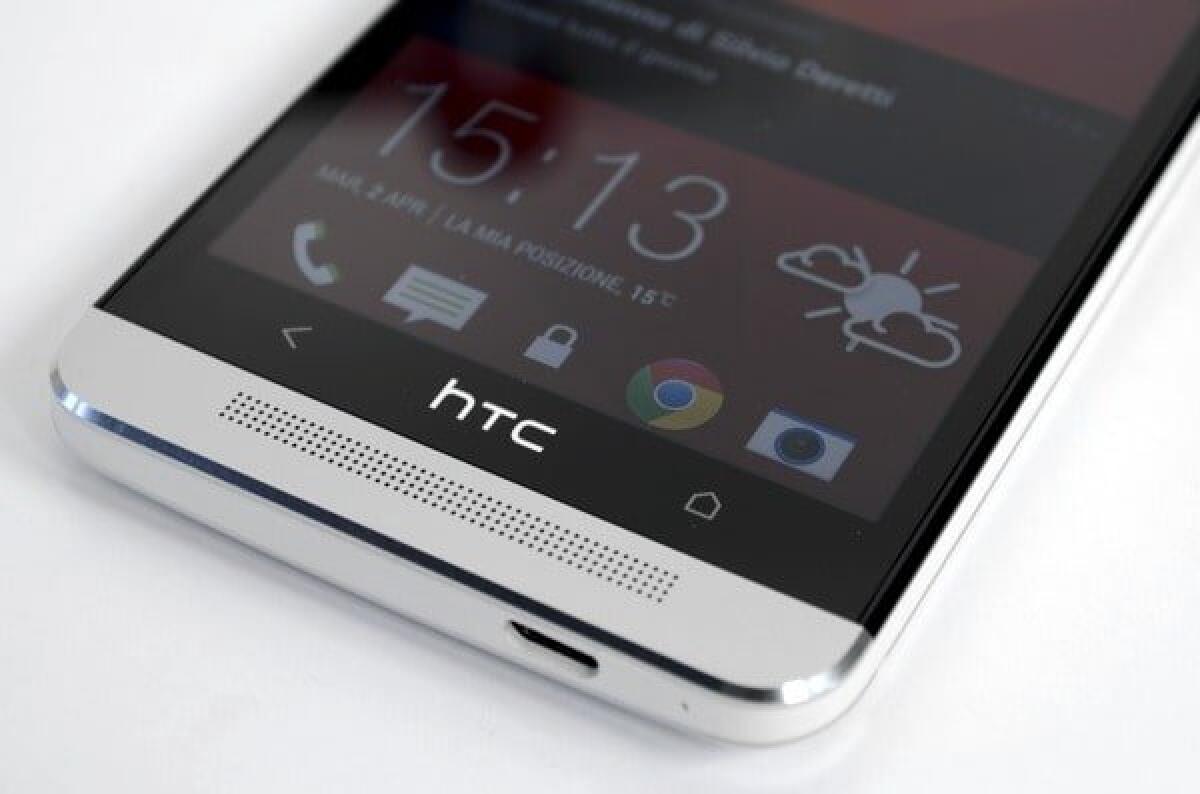 HTC One: Trasformare il Logo centrale HTC in Tasto Soft Touch Menù o Spegnimento - 