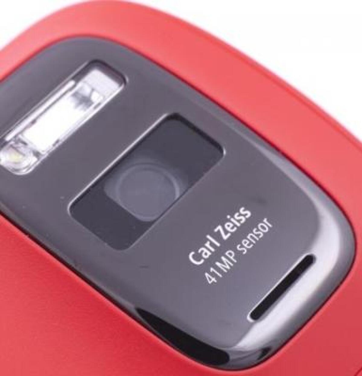 Nuove indiscrezioni sul Nokia EOS: fotocamera da 41MP e Snapdragon 800 quad core? - 