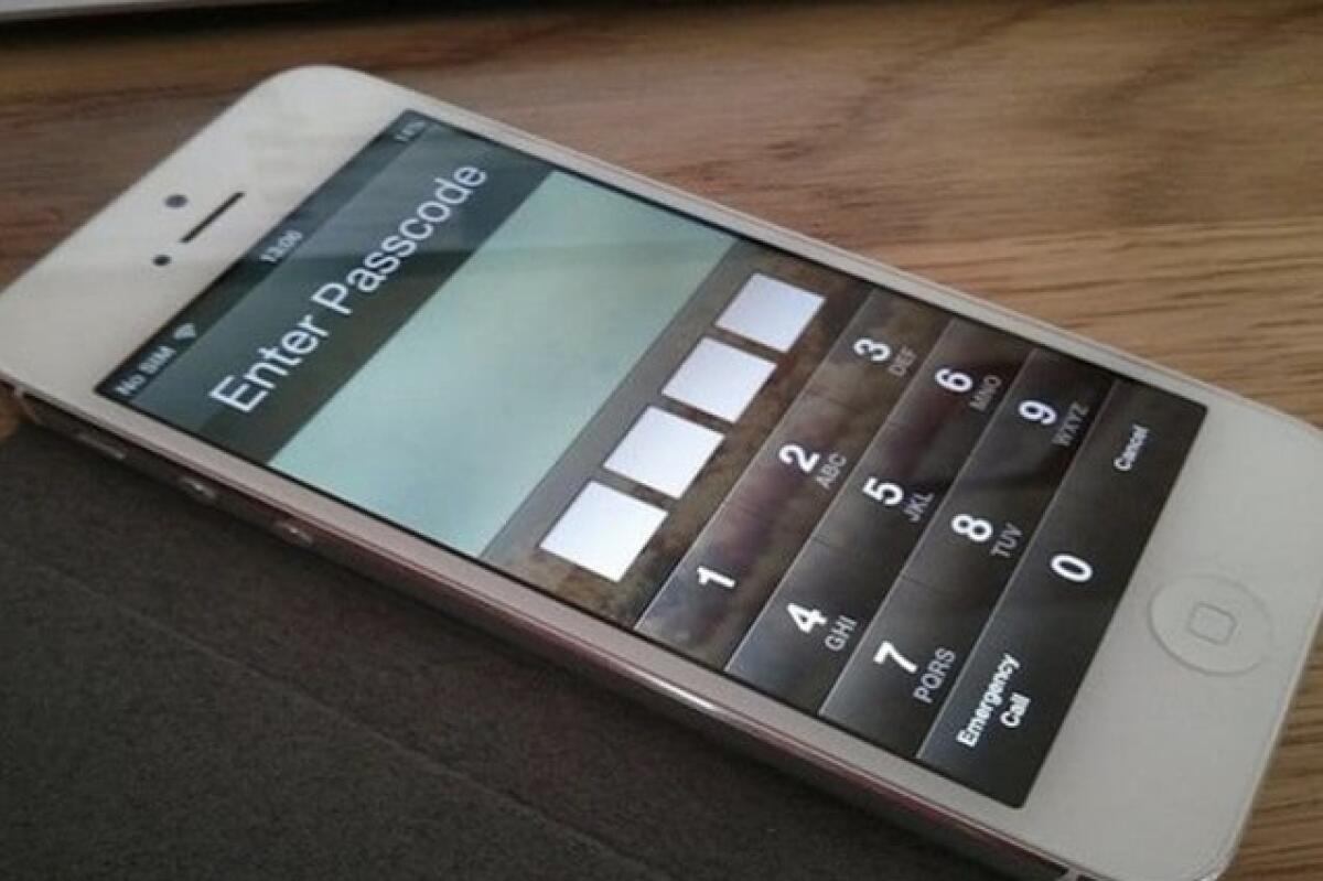 Su richiesta della Polizia Apple può accedere ai dati anche sugli iPhone bloccati con codice - 