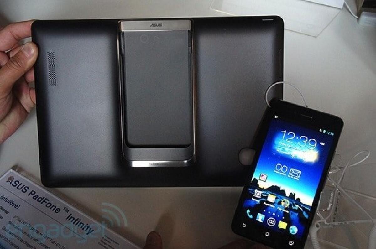 Disponibile anche in Italia l'ASUS Padfone Infinity al prezzo di 999 € - 