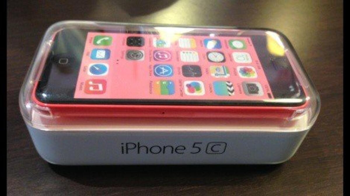 Follie all'Apple Store di Nizza per avere un iPhone 5S e iPhone 5C - 