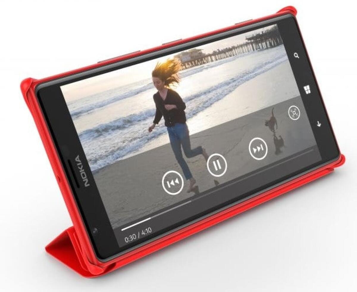 Nokia Lumia 1520: Il primo phablet con Windows Phone 8, Display da 6" e fotocamera da 20MP PureView [Prezzo, Foto, Video e Scheda Tecnica] - 