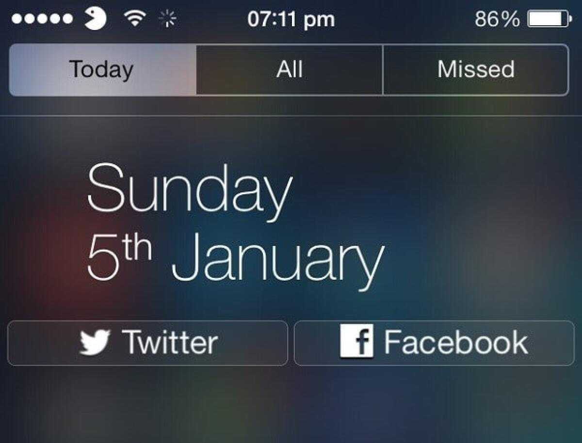 Migliori Tweak Cydia per iOS 7: Share Widget, per avere i pulsanti di condivisione Facebook e Twitter nel Centro Notifiche - 