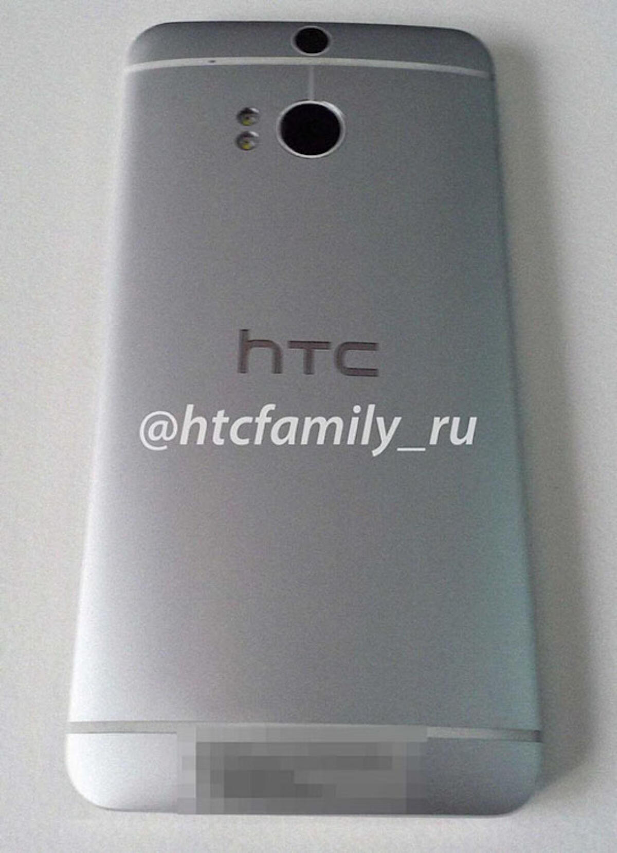 HTC One 2 avrà due flash e due fotocamere posteriori: ecco la prima foto ufficiale - 