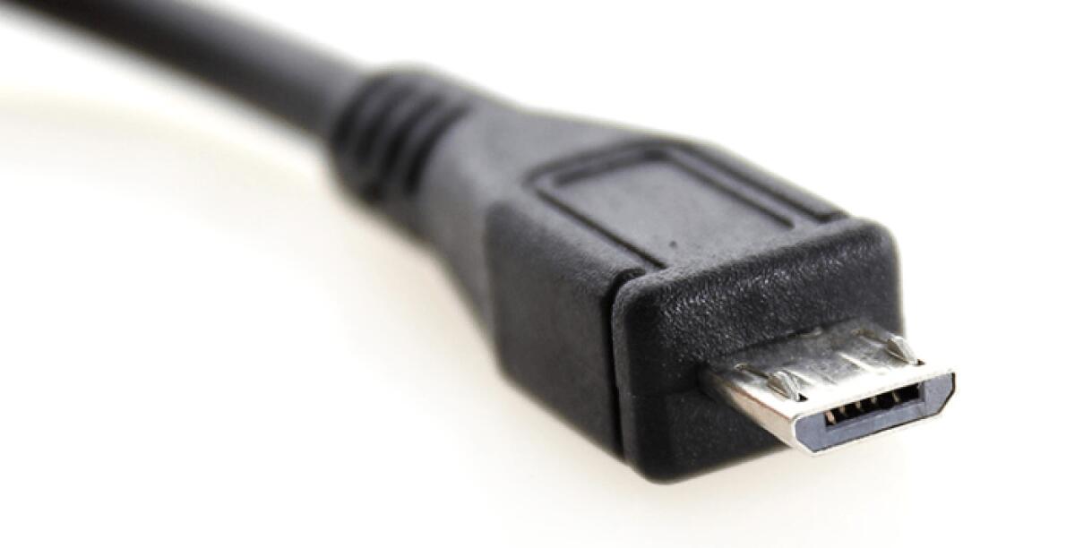 Ufficiale: il Parlamento Europeo decreta la microUSB come standard unico di ricarica per smartphone e tablet - 