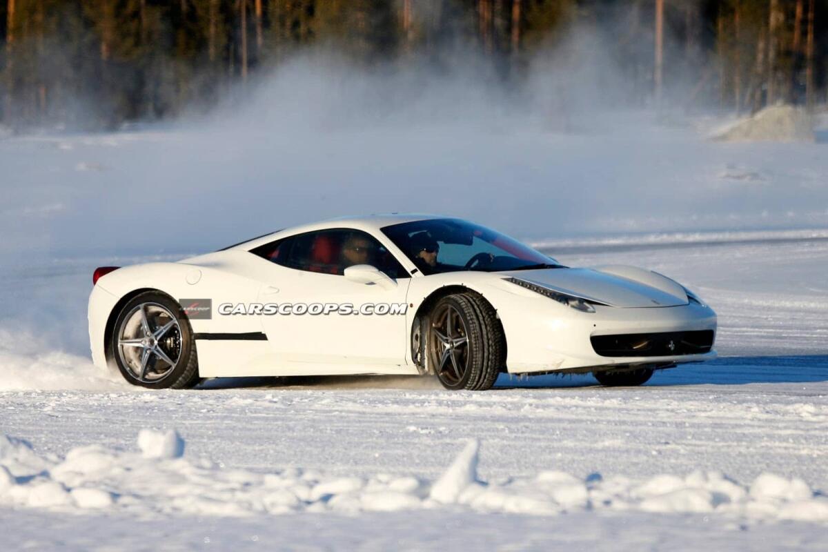[Foto Spia] Ferrari 458: Un nuovo prototipo in test sulle strade innevate del Nord della Svezia! - 