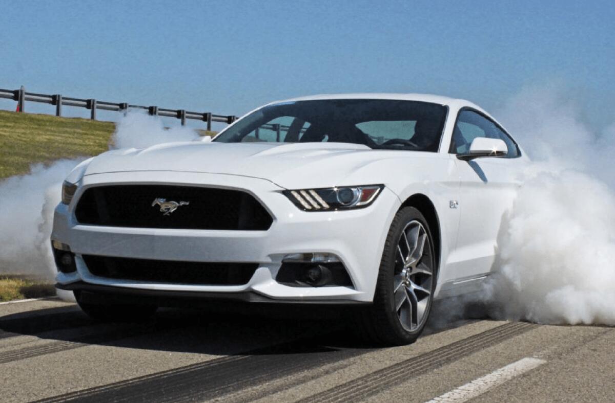 [Video Ufficiale] Ford Mustang GT 2015: Ecco il sistema per Burnout a controllo elettronico! - 