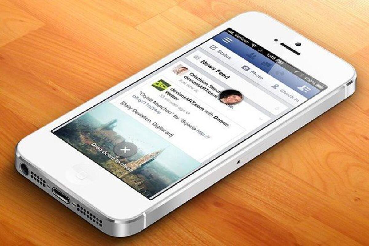 Batteria dell'iPhone dura poco? La colpa è di Facebook - 