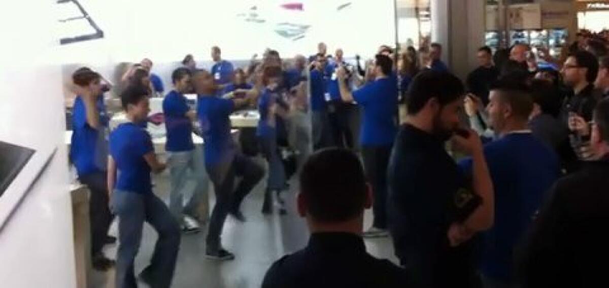 USA: senzatetto comprano iPhone e truffano Apple, ecco come facevano - 