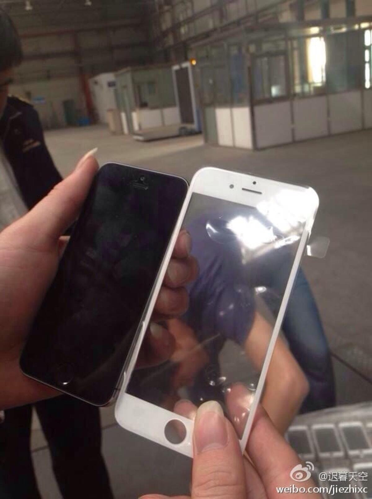 Rumors iPhone 6: Ecco la foto reale del pannello frontale - 