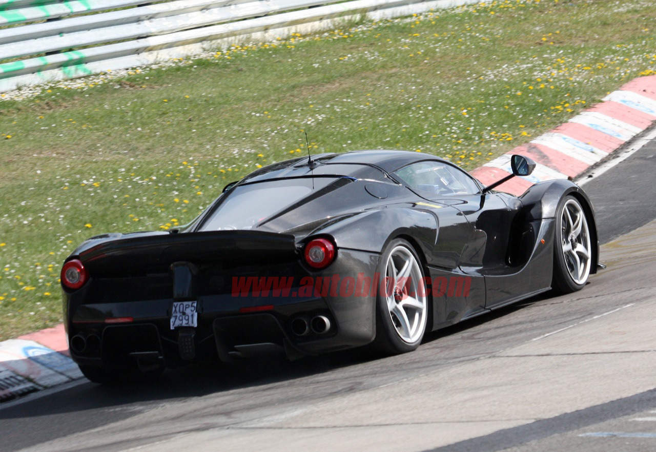 Galleria 1 del post: [Spy Foto] Ferrari LaFerrari XX: Gira al Ring in 6:35!