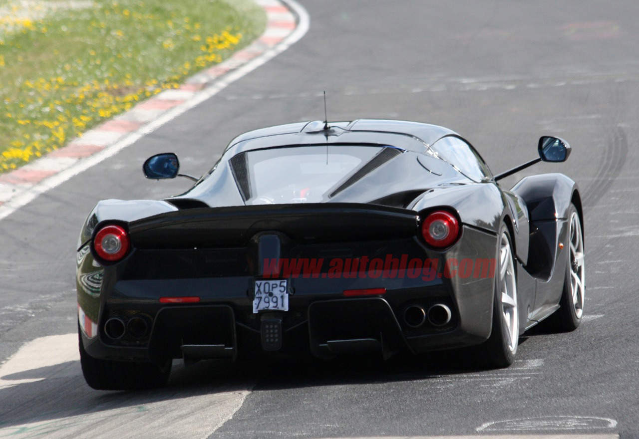 Galleria 1 del post: [Spy Foto] Ferrari LaFerrari XX: Gira al Ring in 6:35!