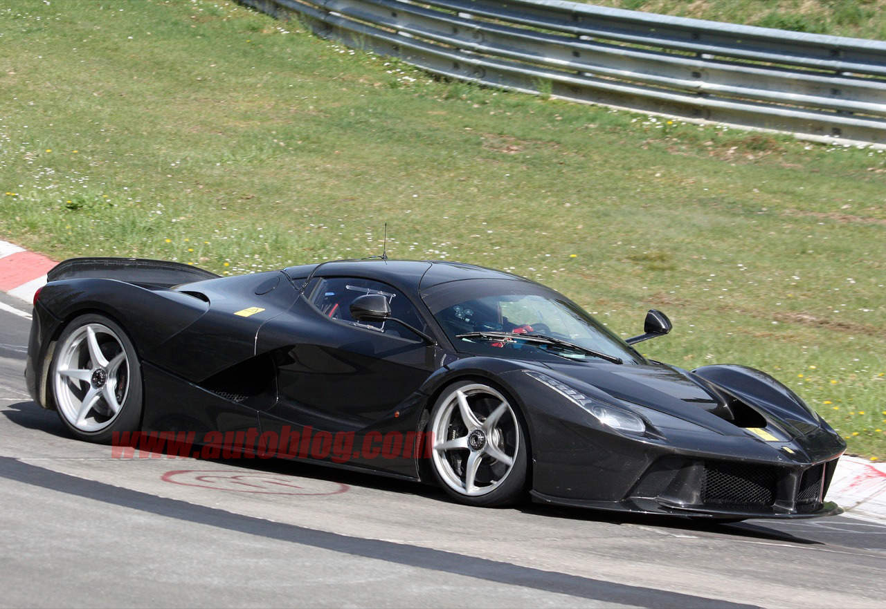 Galleria 1 del post: [Spy Foto] Ferrari LaFerrari XX: Gira al Ring in 6:35!