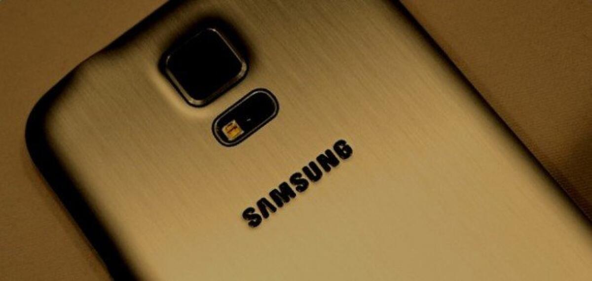Ecco la prima foto della back cover di Samsung Galaxy S5 Prime - 