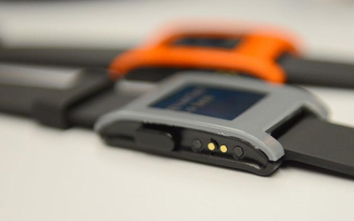 Comprare Pebble in Italia: la dogana sale a 45 euro - 