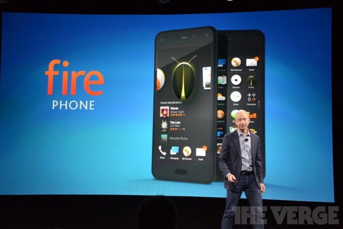 Amazon Fire Phone Ufficiale: Interfaccia e Display 3D con 6 fotocamere [Foto, Scheda tecnica e Prezzo] - 