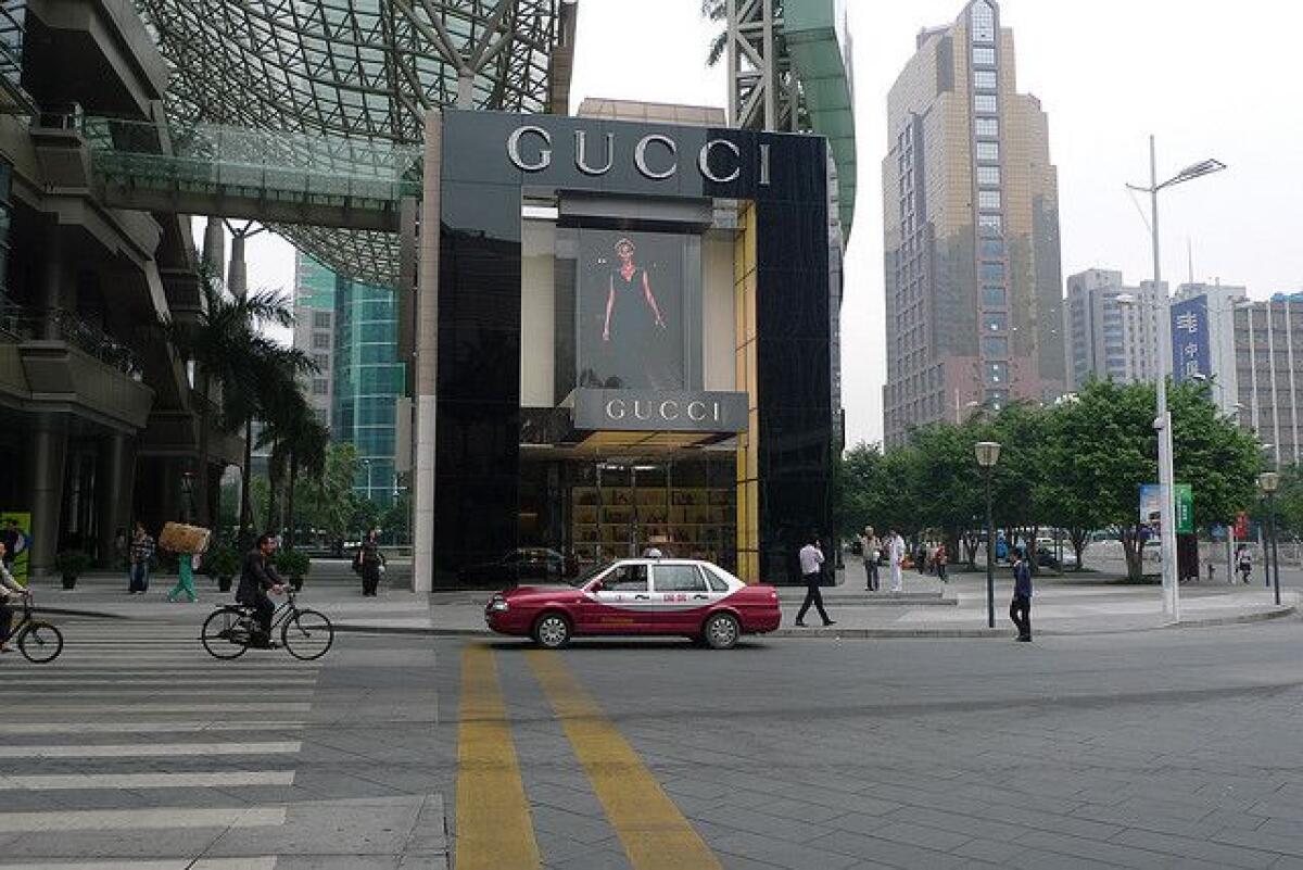 Offerte di Lavoro: Gucci assume personale. Ecco come Candidarvi! - 
