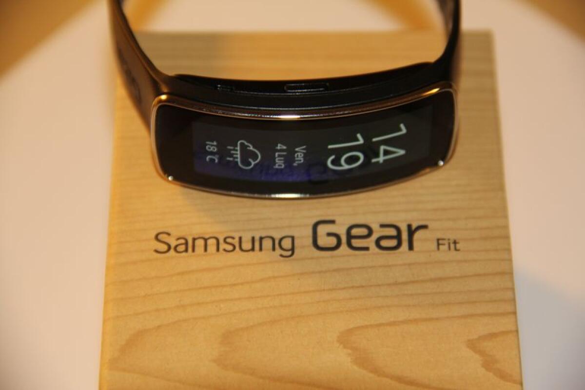 Recensione Samsung Gear Fit: Il compagno ideale per l'attività sportiva e non solo - 