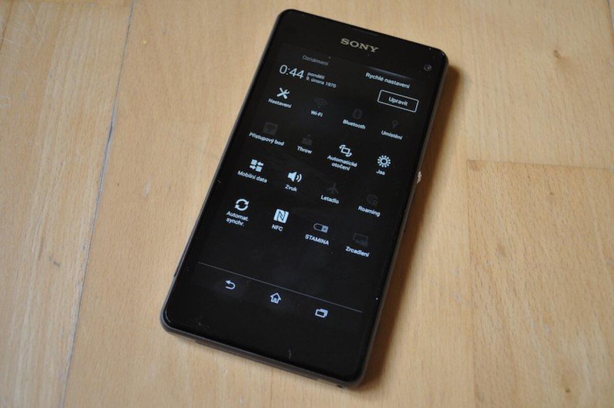 Come ripristinare completamente il firmware originale su Sony XPERIA Z1 Compact - 