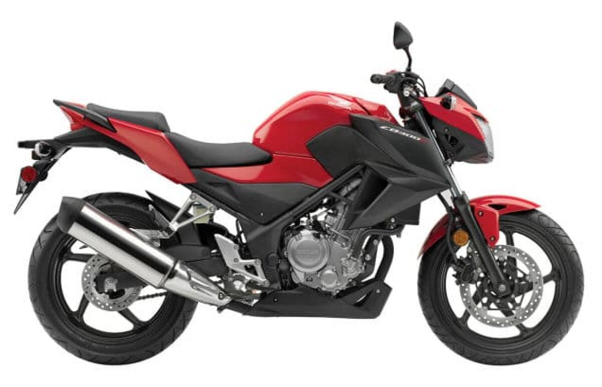 Honda CB300F 2015: moto economica per principianti [Foto e Video] - 