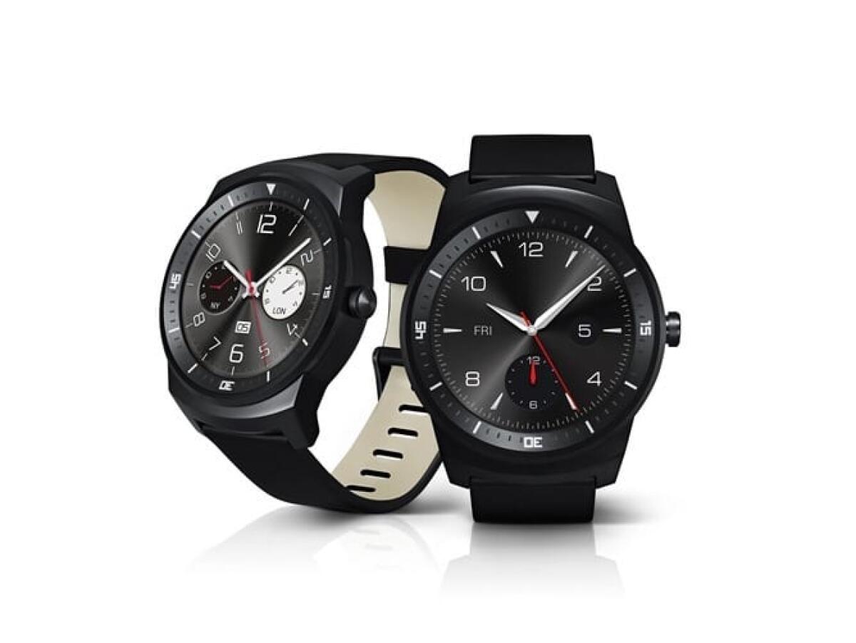 Ufficiale LG G Watch R: Display circolare P-Oled da 1.3", con cassa in acciaio ed Android Wear - 