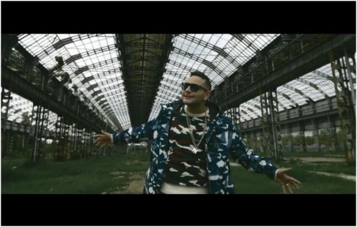 Rocco Hunt, Ho scelto me: testo, parole e video ufficiale - 