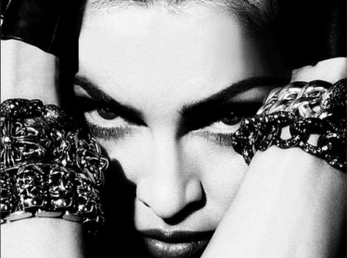 Madonna, Illuminati: testo, parole e video ufficiale - 